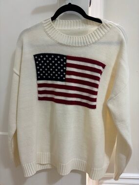 Cream Flag Knit Sweater - Women's Crewneck